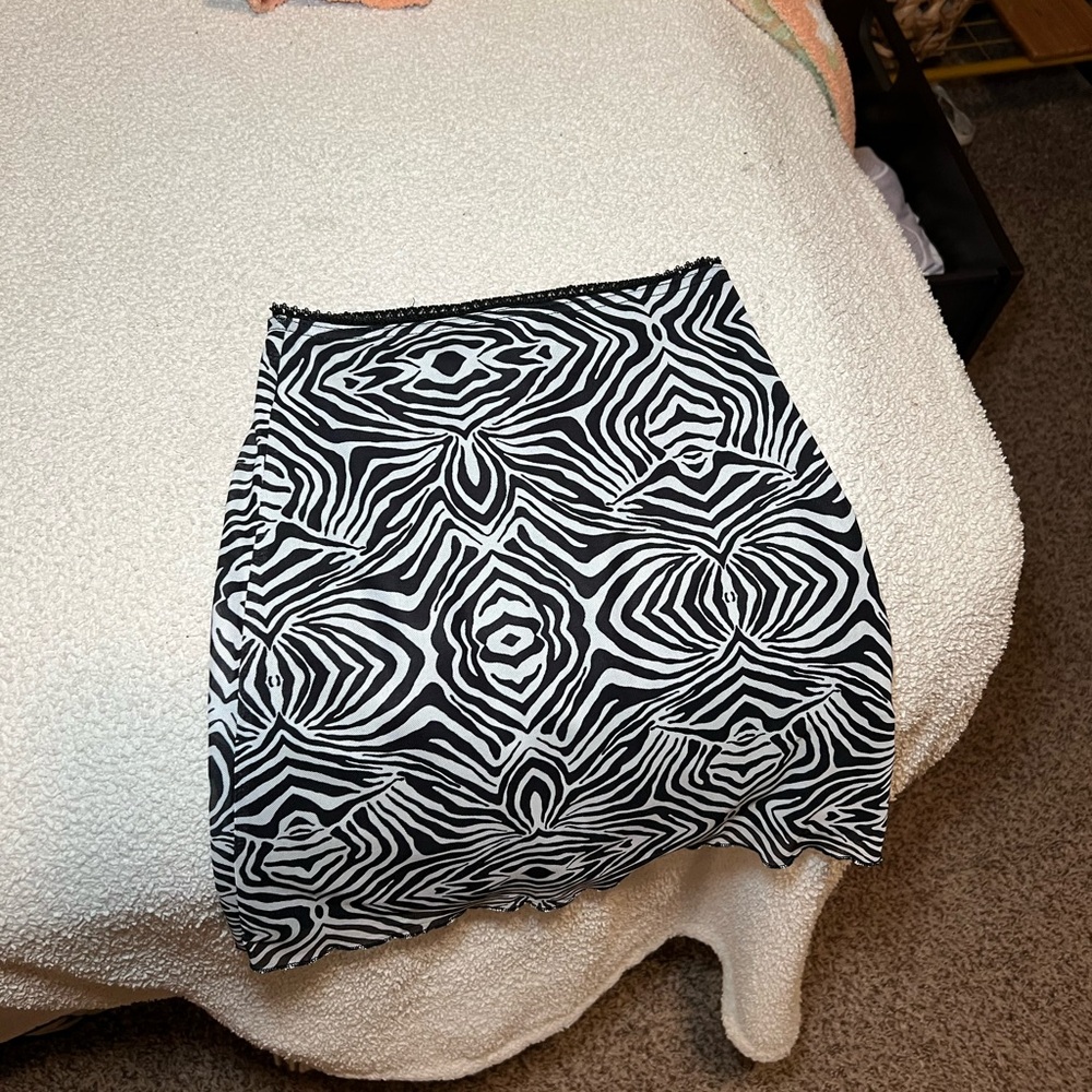 NWOT Princess Polly Skirt